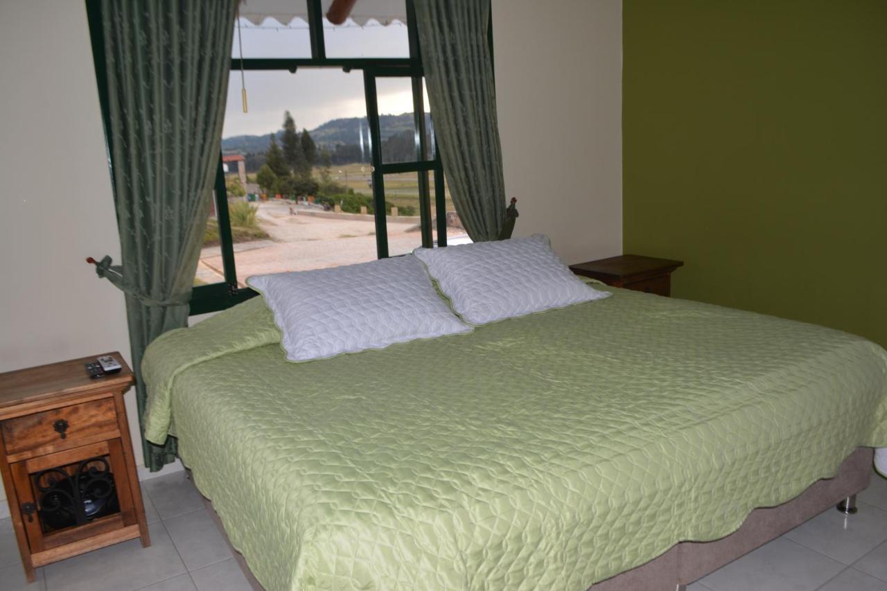 Hotel Cabanas San Cayetano Paipa Exteriér fotografie